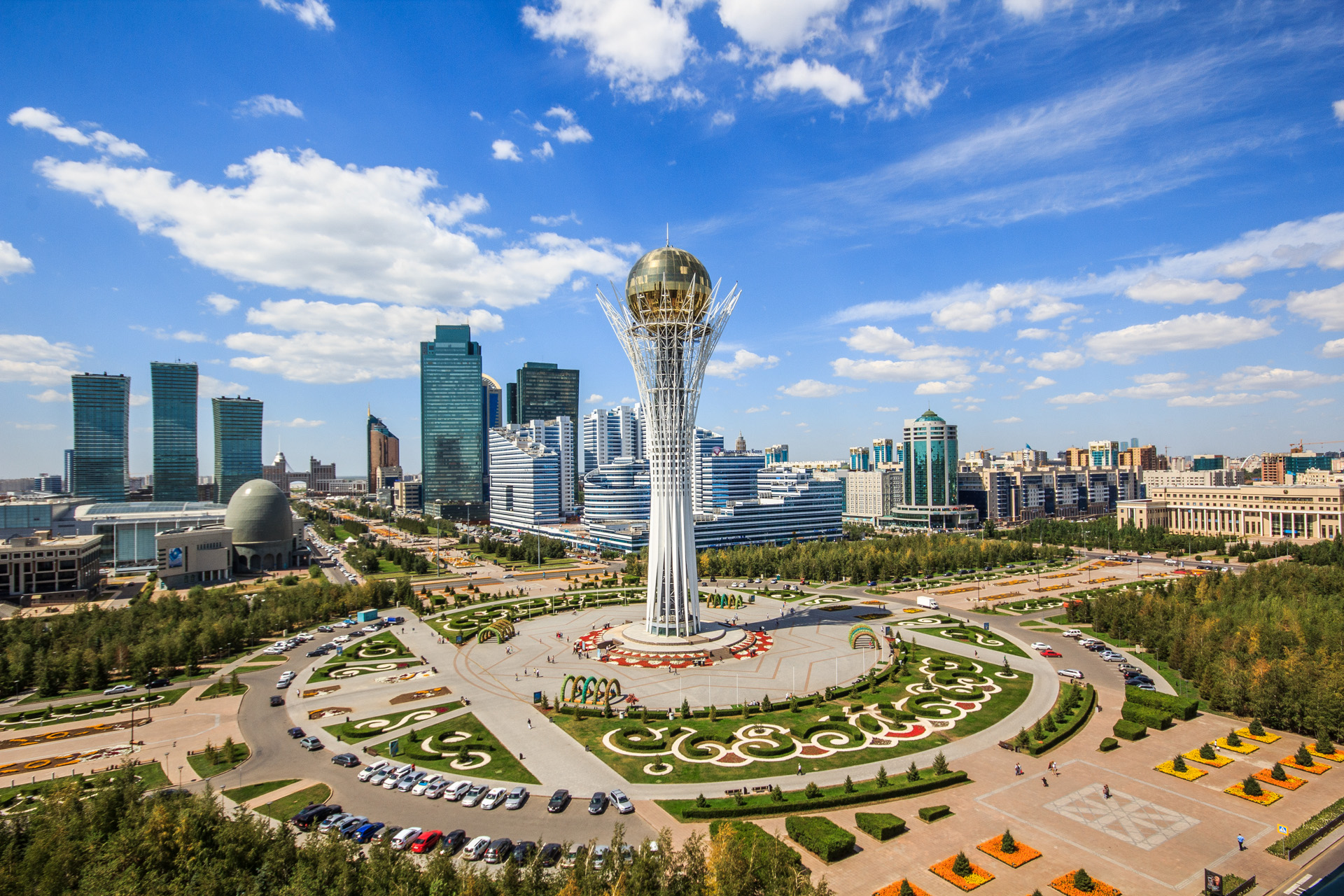 Қазақстандықтар Астананың 20 жылдық мерейтойын атап өтуде