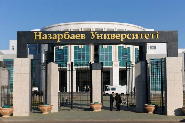 Назарбаев университеті ҰБТ-дан ең жоғары балл алған алматылық түлекті неге оқуға қабылдамағанын түсіндірді