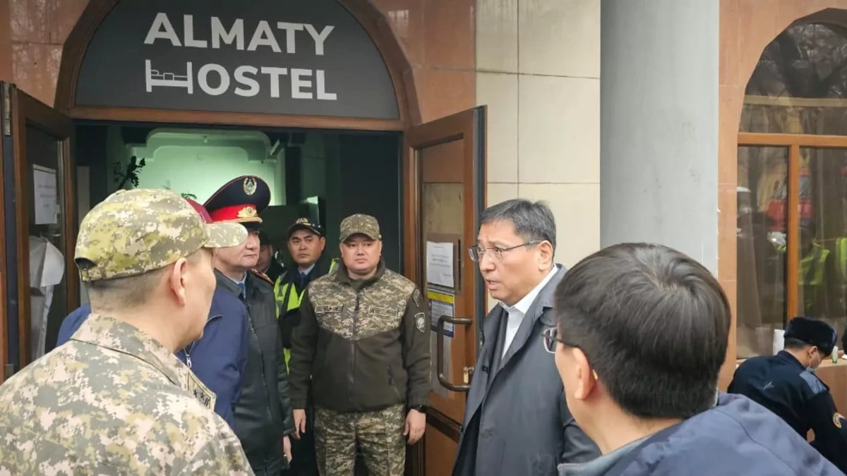 13 адам өртеніп қайтыс болған хостелге Алматы әкімі Досаев келді