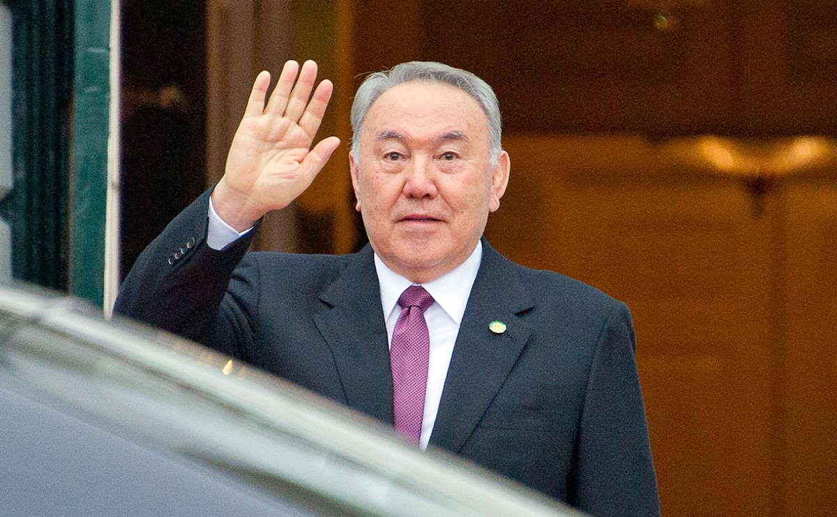 Назарбаев мемлекеттік істерге аралспайды