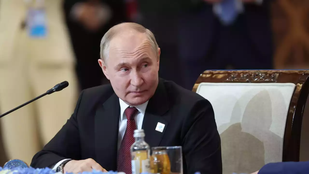 Путин Украинадағы элита билікте заңсыз отырғанын атап өтті