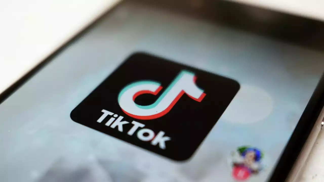 «Қазіргі балалардың емізігі — TikTok, бесік жыры —  Instagram» – депутат