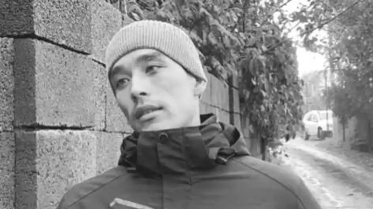 “Пышақты Абзал тығып алады”: сотта Нұрқанат Ғайыпбаевтың видеосы көрсетілді