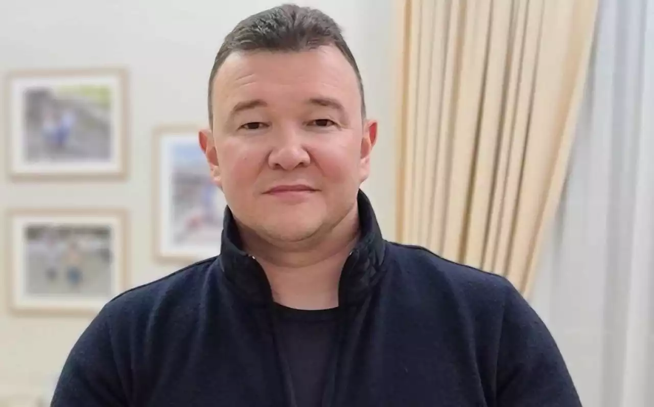 Қазақша сөйлейтіндерге қатысты жазған: заңгер Ержан Есімхановтың басы дауға қалды