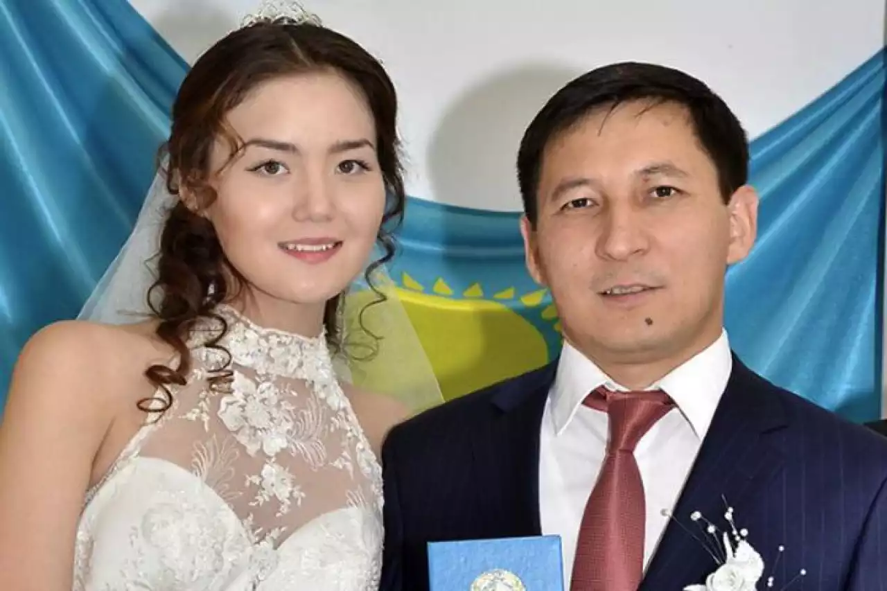 «Ешқандай ұрып-соғу болған емес»: экс-дипломат Сәкен Мамаштың ағасы ерлі-зайыптының қарым-қатынасы туралы айтты