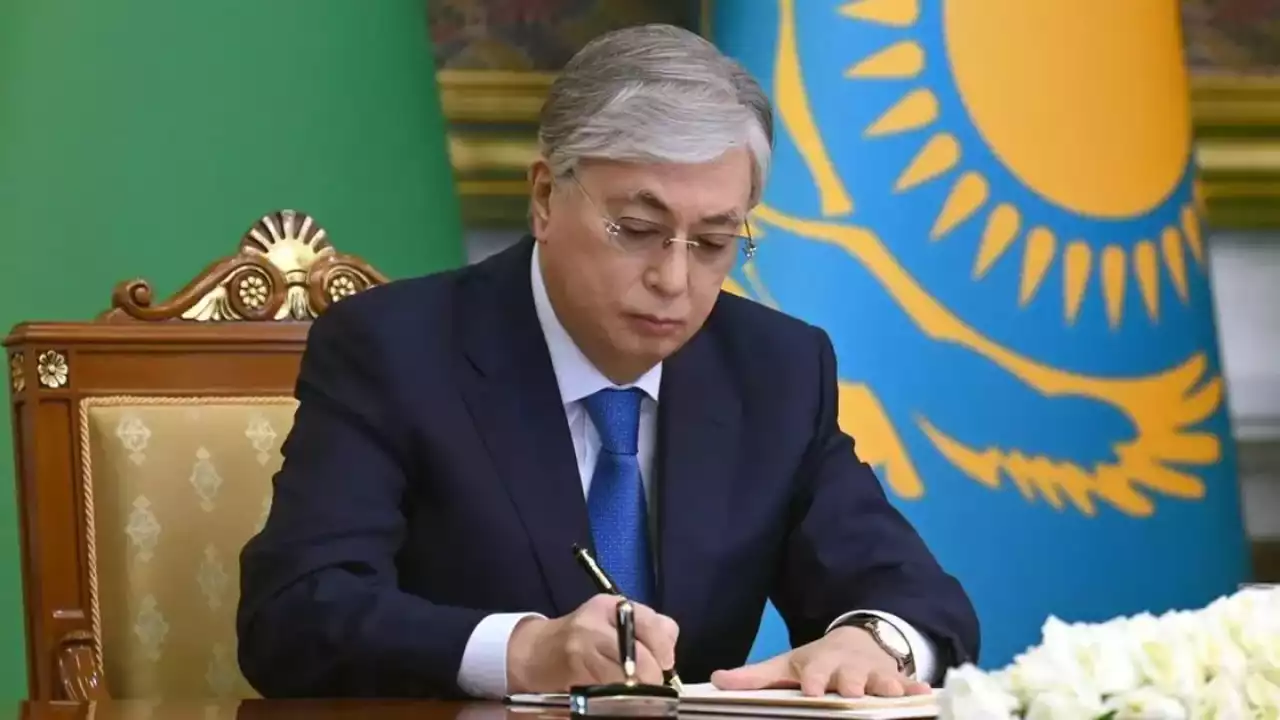 Ұшақ апаты: Тоқаев Үндістанның премьер-министріне көңіл айтты