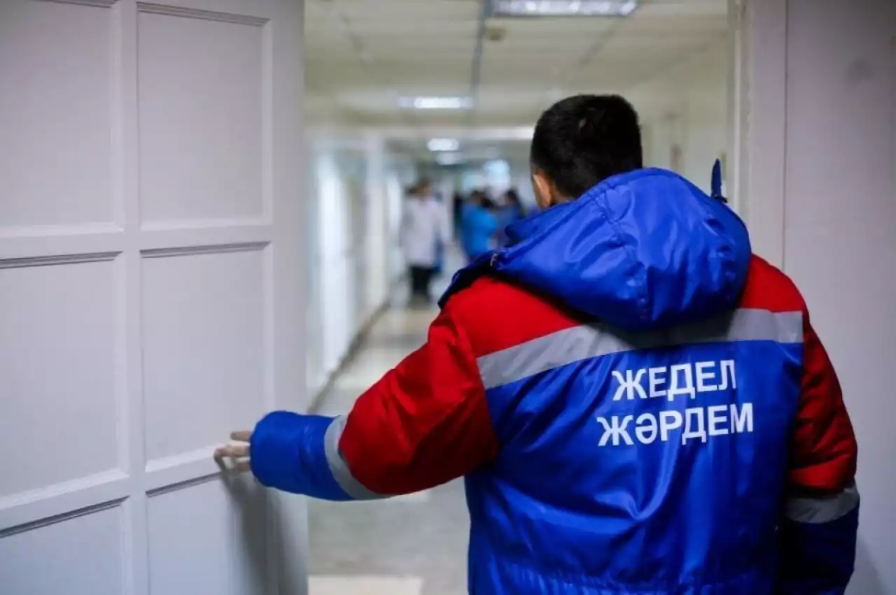 "Көзіме шөп салды": Астанада ер адам бұрынғы әйелін өлтіріп, оның інісін пышақпен жарақаттады