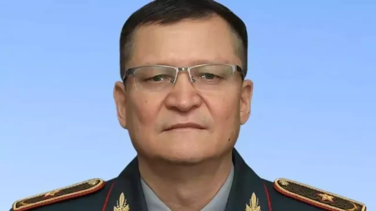 Қорғаныс министрінің орынбасары қызметінен кетті