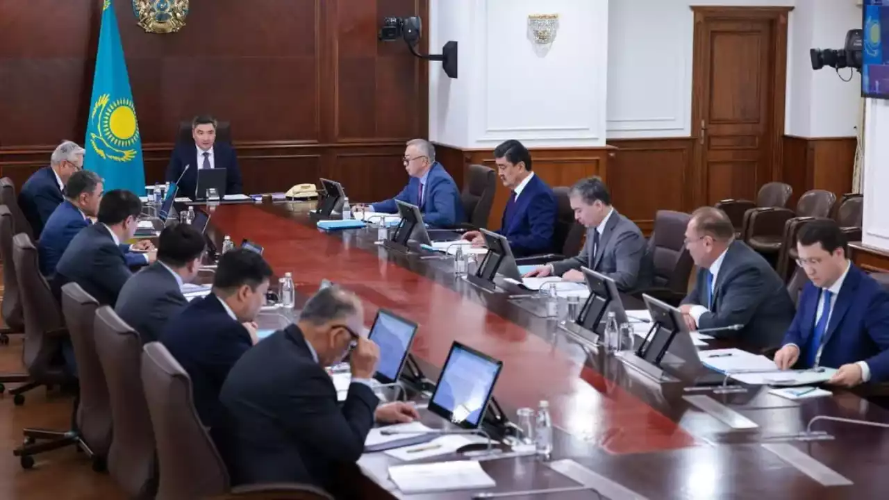 Бектенов оңтүстікте суармалы суды пайдаланудағы заңсыздықтар үшін лауазымды тұлғалар жауапқа тартылатынын айтты