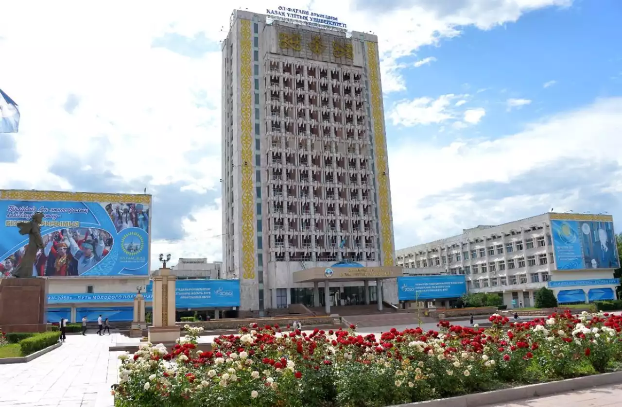 Алматыда ҚазҰУ студентінің өзіне қол салуының себебі белгілі болды