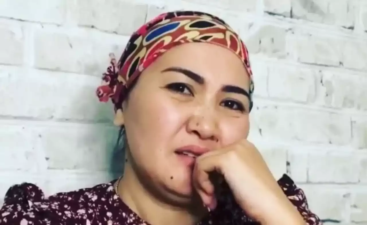 «Өздерін алдап жүрген байғұстар»: Мөлдір Анарбаева орамал тағып жүрген қыздарға шүйлікті
