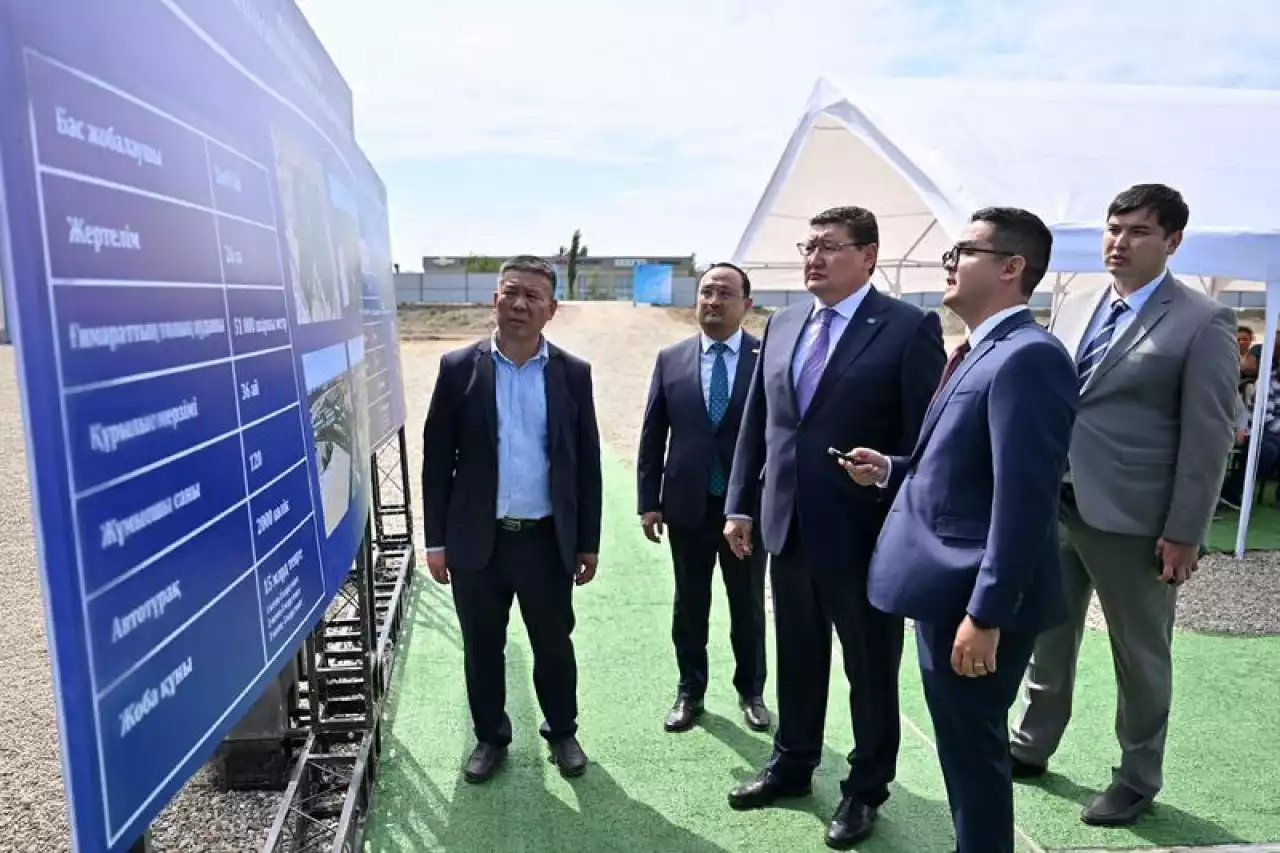 Семейде коммуналдық базардың құрылысы басталды