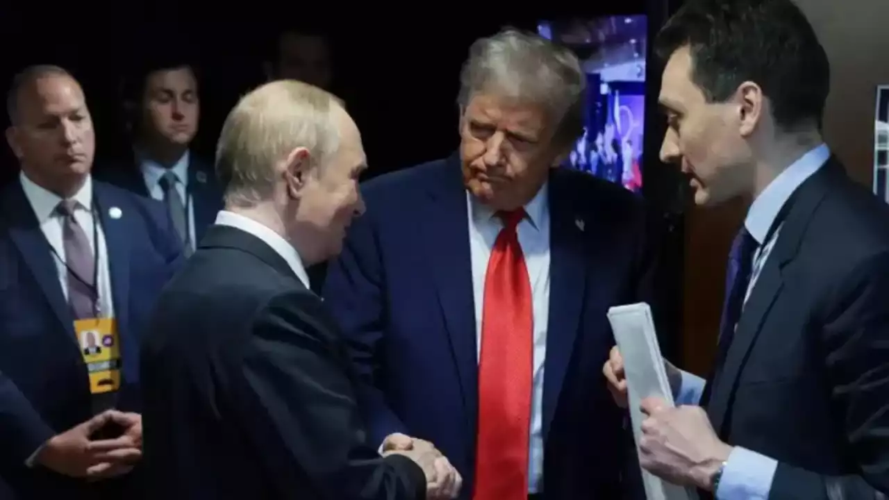 Трамп Путинмен кездесуден кейін сұхбат берді