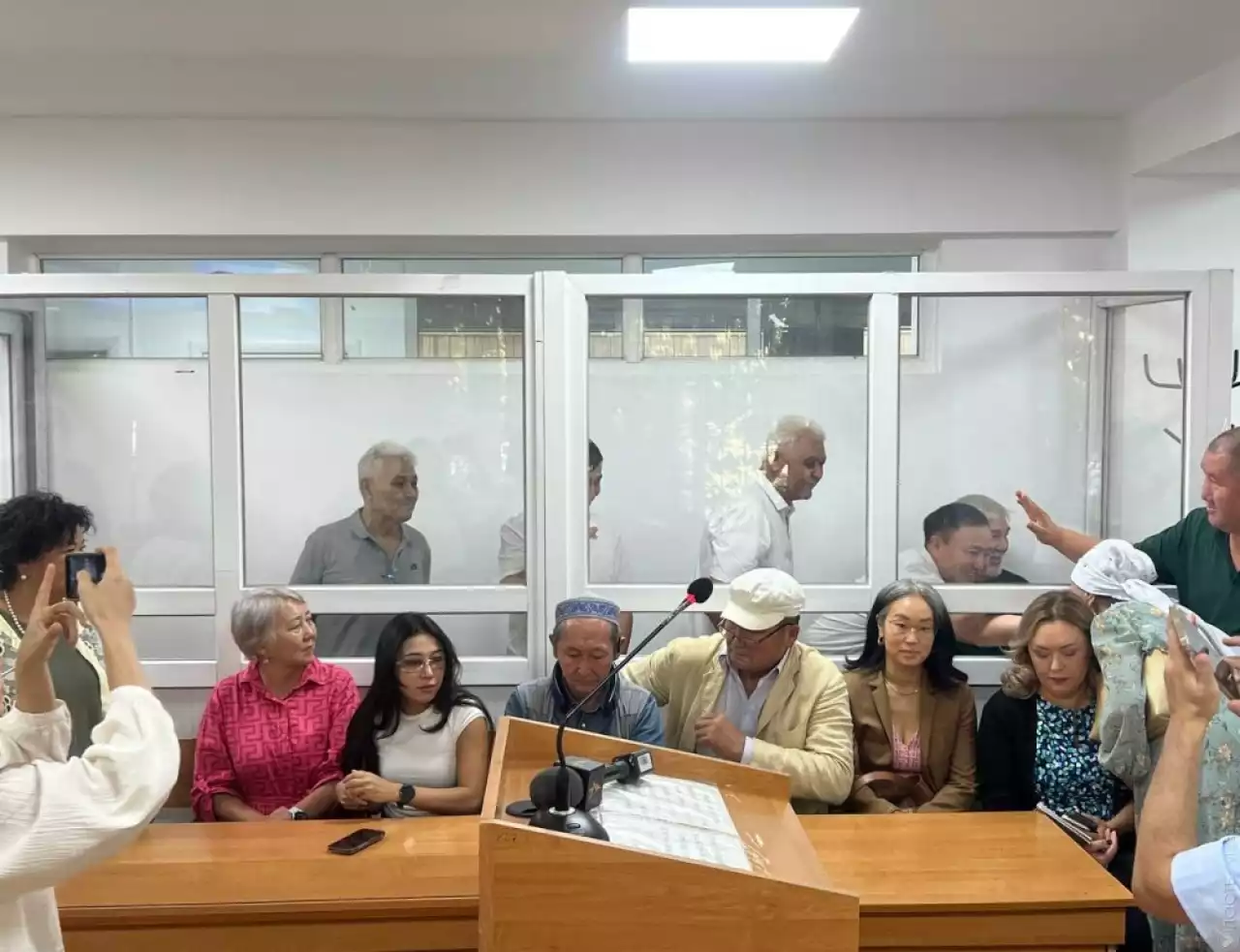 АЭС референдумы алдында наразылық білдірген белсенділерге сот үкім шығарды