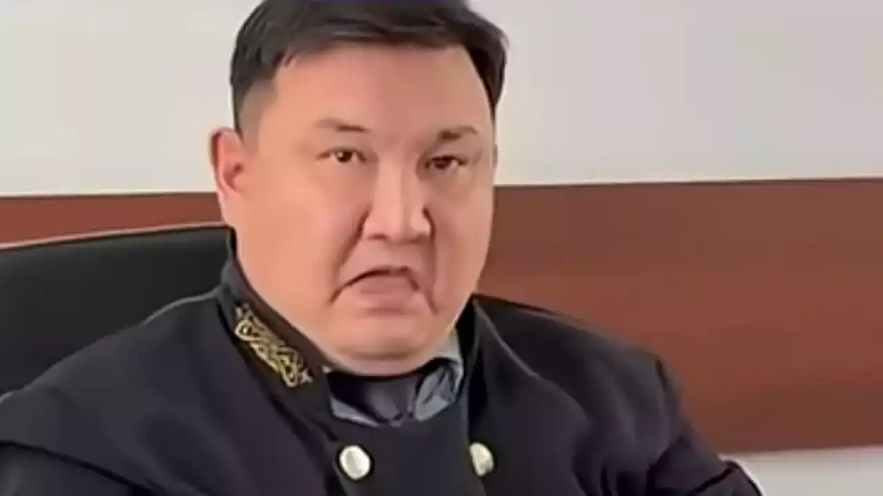 Берденовке қастандық жасау: комиссия сотта тілін шығарған судьяға қатысты шешім қабылдады