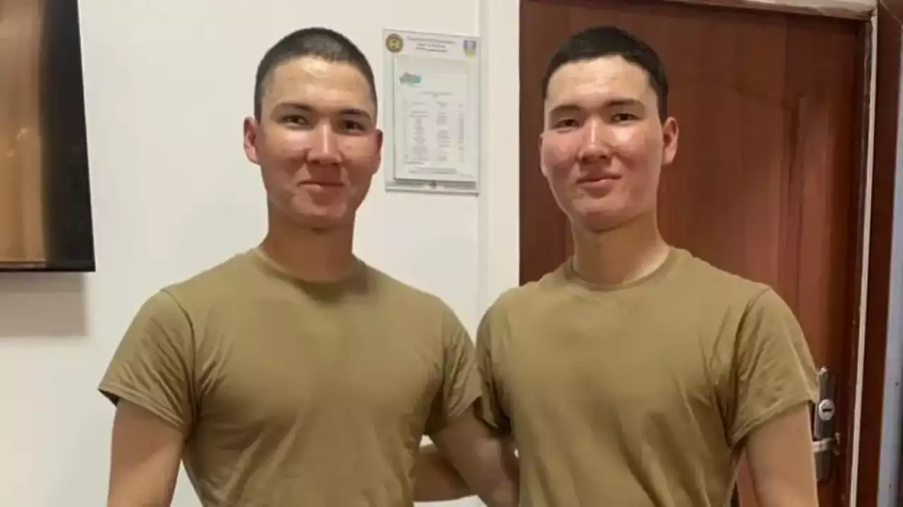 «Біз егіздерді бөлмедік»: Қорғаныс министрлігі Алматы облысында көз жұмған сарбазға қатысты айтты