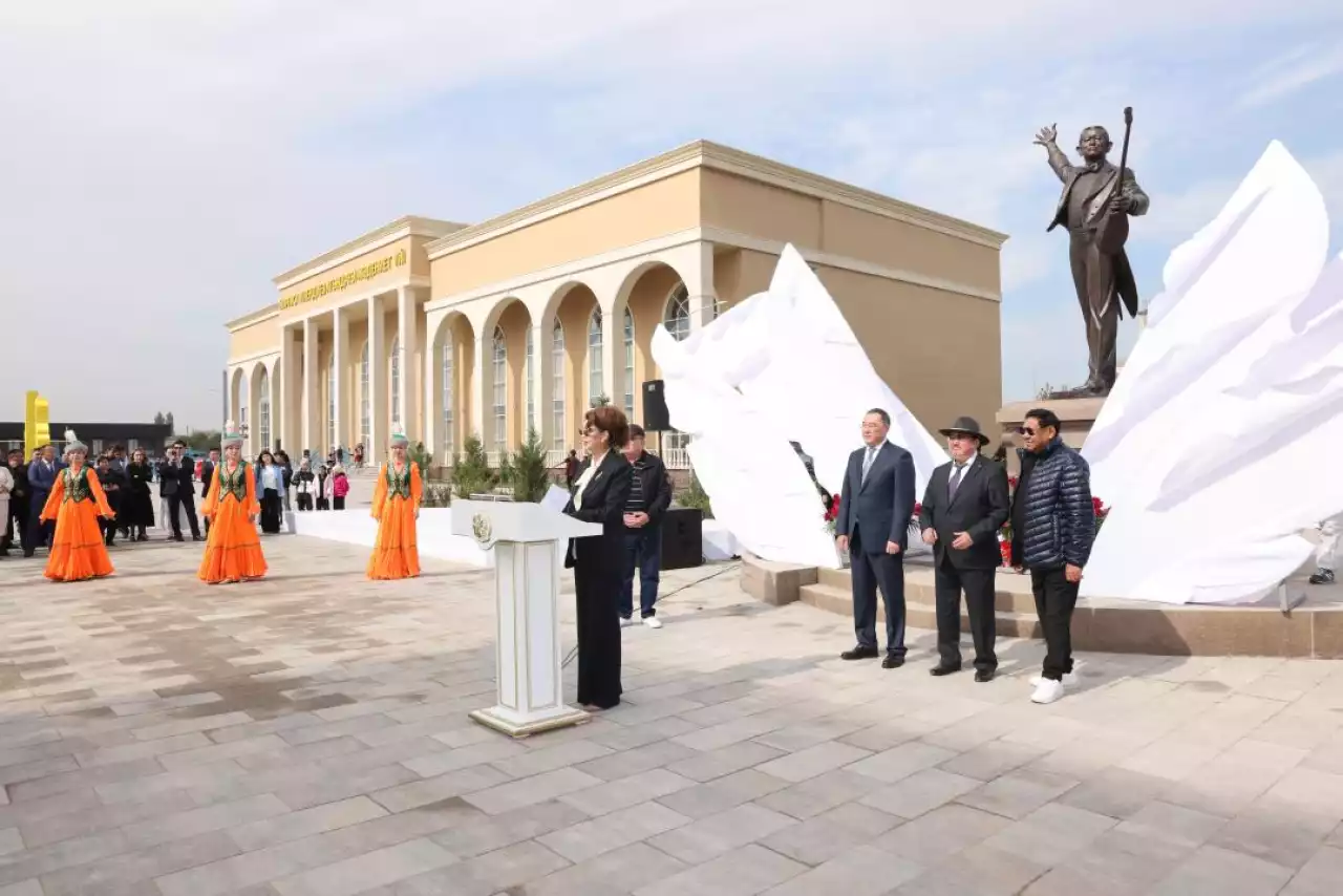 Мемлекет басшысы Нұрғиса Тілендиев ескерткішінің ашылуына орай құттықтау жолдады