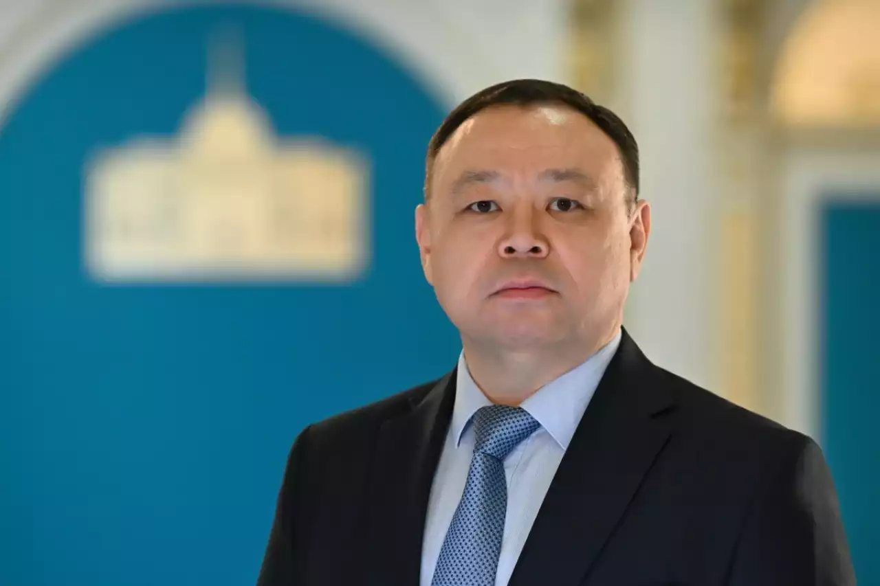 Тоқаев Абзал Нүкеновті Президент әкімшілігіндегі қызметінен босатты