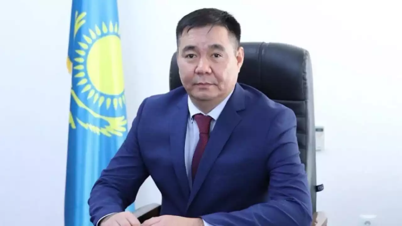 «Мас күйінде көлік жүргізген»: Маңғыстау облысында екі ауданның экс-әкімі 15 тәулікке қамауға алынды