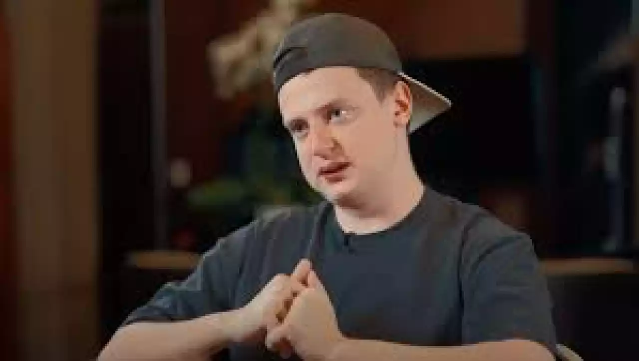 Қазақстанда онлайн-казино жарнамалаған блогерге іздеу жарияланды