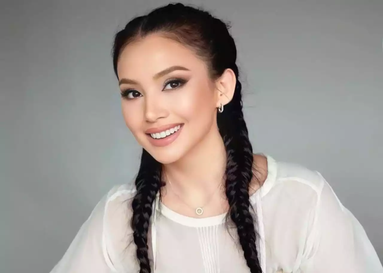 «Ер азаматты аймалау керек, сыйлау керек»: Болат Назарбаевтың тоқалы әйелдерге кеңес берді