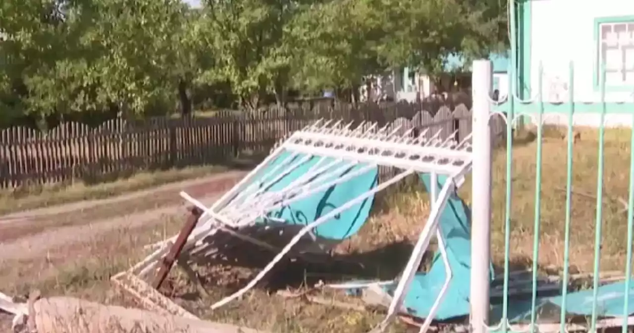 «Періштелерімнің жоғына сене алмаймын»: Бестерек ауылында көлік жүргізушісі қағып өлтірген үш қыздың анасы