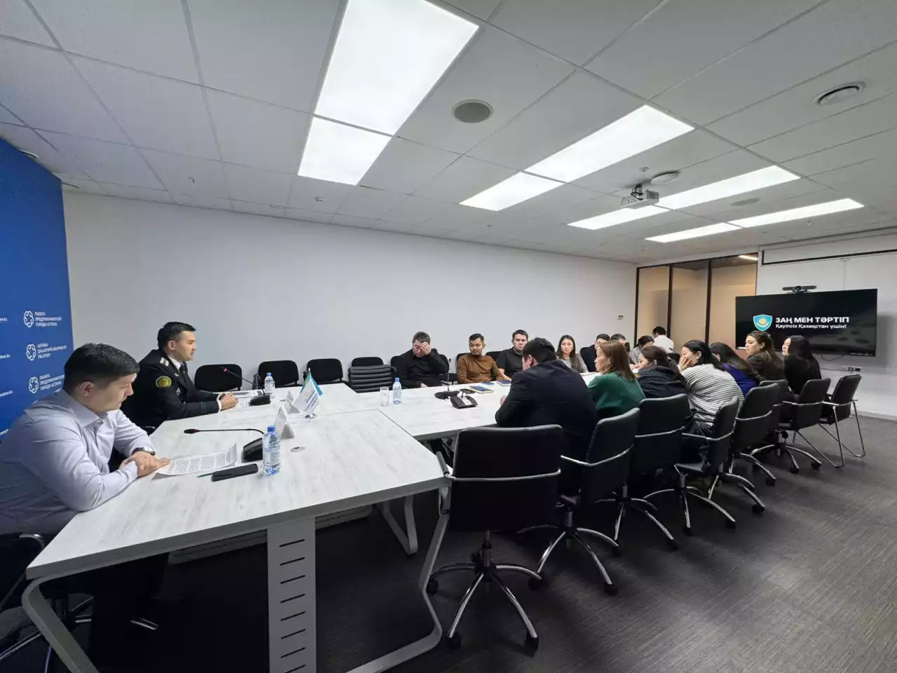 Астана қаласы Кәсіпкерлер палатасының еңбек ұжымымен ақпараттық кездесу өткізілді