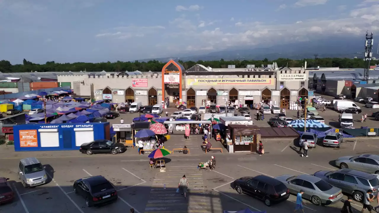 Қайрат Сатыбалдының ұлына тиесілі: «Байсат» базары сатылымға шығарылды