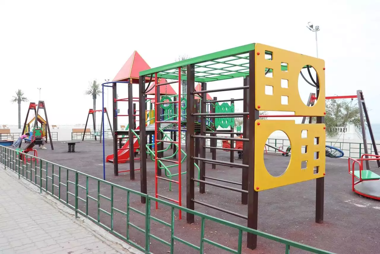 Ақтауда 80 балалар ойын алаңы мен 50 спорт алаңы салынып жатыр