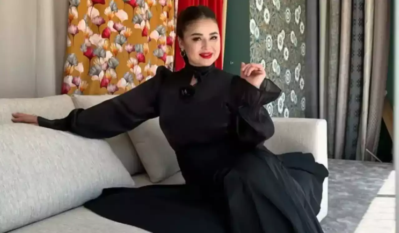 «Эмоцияға беріліп айтып қойдым»: Мөлдір Мұқанова сұхбаттан соң Тұрсынбек Қабатовтың балаларымен хабарласқанын айтты