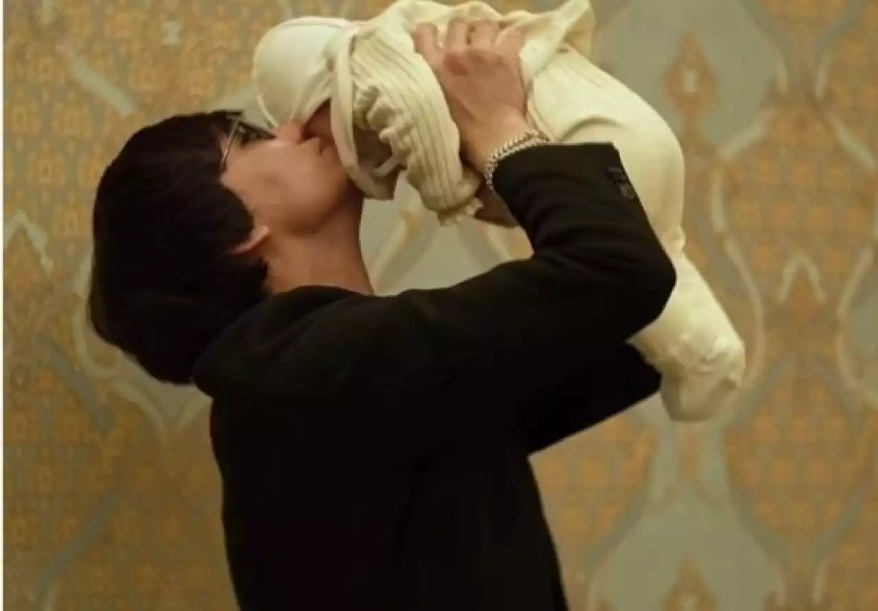 «Рәбиә Сұлтаным»: Қайрат Нұртастың кенже қызымен жариялаған видеосы көпшілікті сүйсінтті