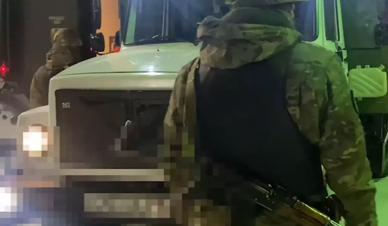 «Кеудесі мен бетіне 22 рет пышақ сұққан»: Павлодарда кәсіпкерді өлтірген күдікті Ресейден экстрадицияланды