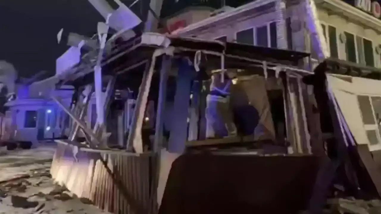 Астанада тандырханада жарылыс болды: 4 қызметкер күйік алды (ВИДЕО)