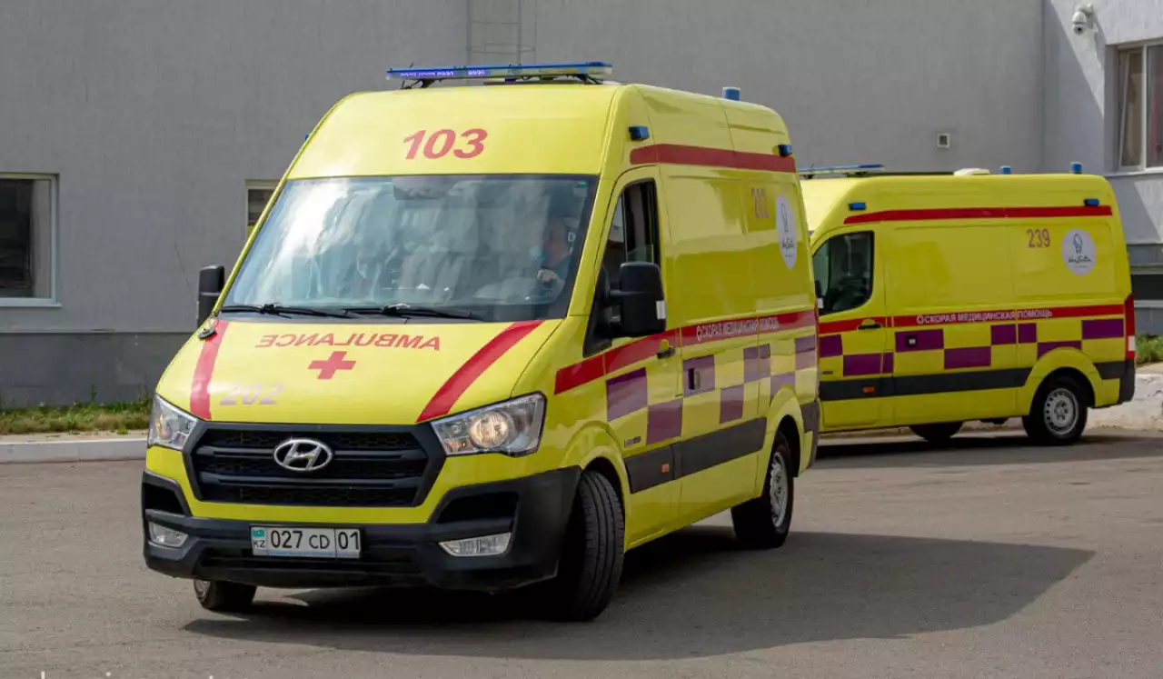 «Иіс бүкіл подъезді алып кетті»: Атырауда ер адамның мәйіті пәтерде 21 күн жатқан