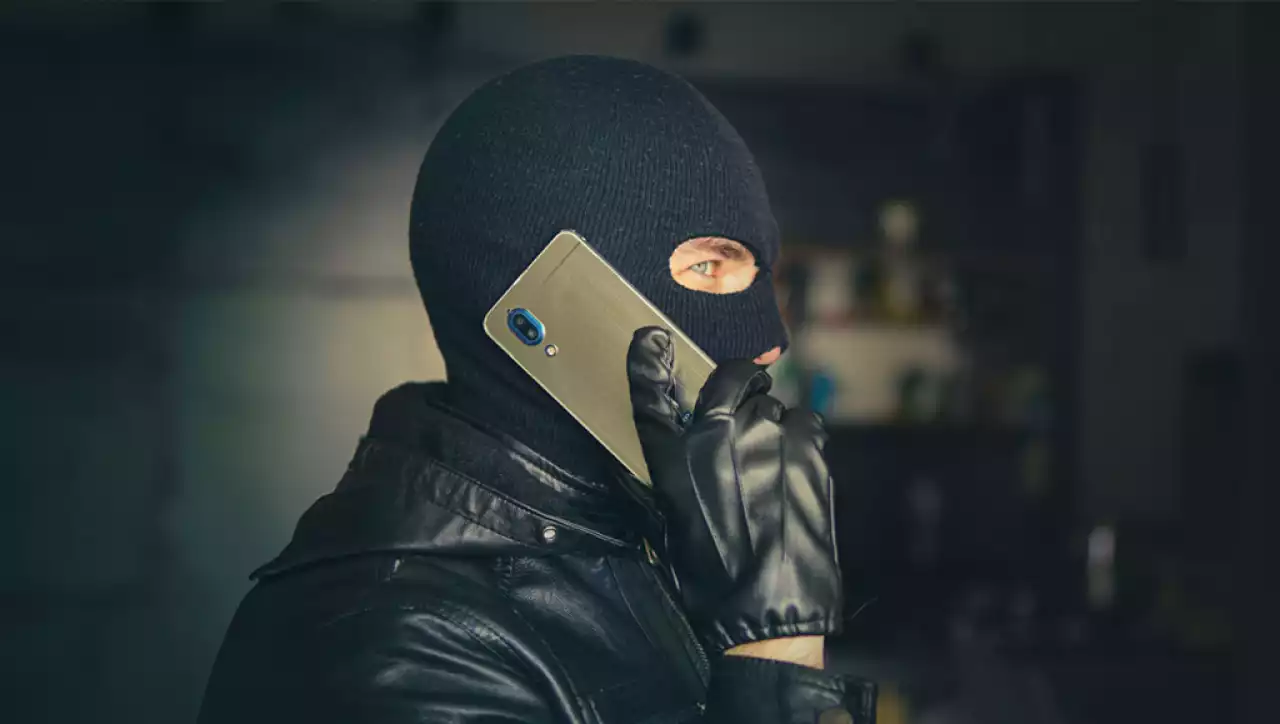 «Ақшаны шұғыл аударуға көндіреді»: ІІМ қазақстандықтарға ескерту жасады