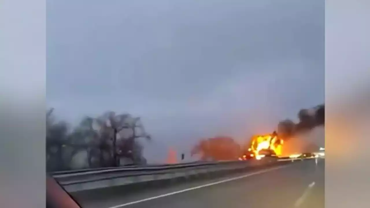 Алматы маңындағы жол апатынан үндістандық студенттер қаза тапты: тағы біреуі ауруханада көз жұмды