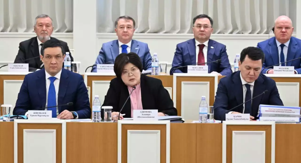 Белгілі заңгер Қазақстанда дінді саясиландыру қатерін жоюды ұсынды