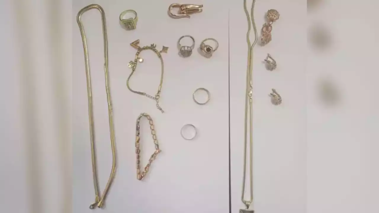 Ақтөбе облысында зергер клиенттерін алдап, бұйымдарын ломбардқа өткізіп отырған