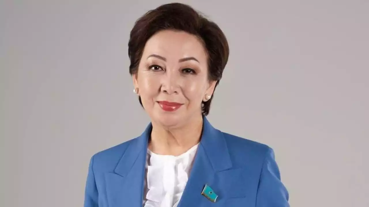 Дания Еспаева: бізге жекелеген түзетулер емес, жаңа Конституция қажет