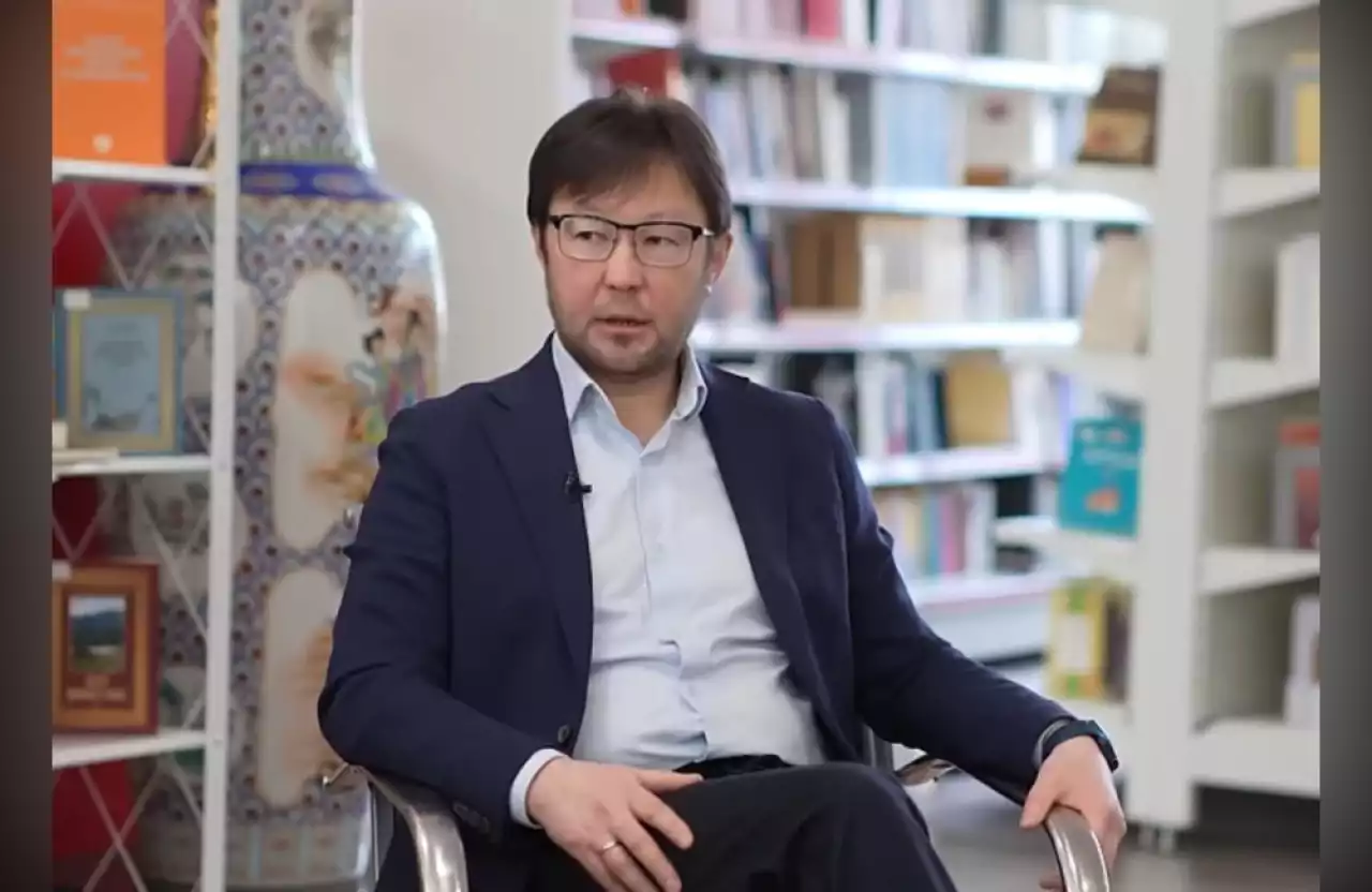 Ақберен Елгезек  оқырмандарына "Дардай" романын ұсынды