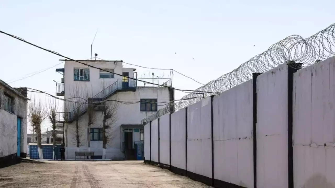 Абай облысында  абақтыда отырғандар төбелесіп, бір жазасын өтеуші қайтыс болды