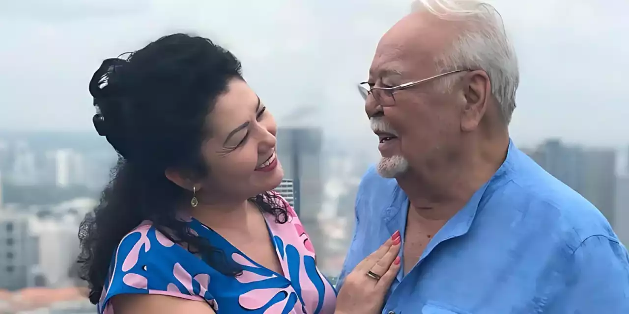 «Аскенсіз өткен қырық күн, қырық түн»: Асанәлі Әшімовтың әйелі жүрекжарды жазба қалдырды