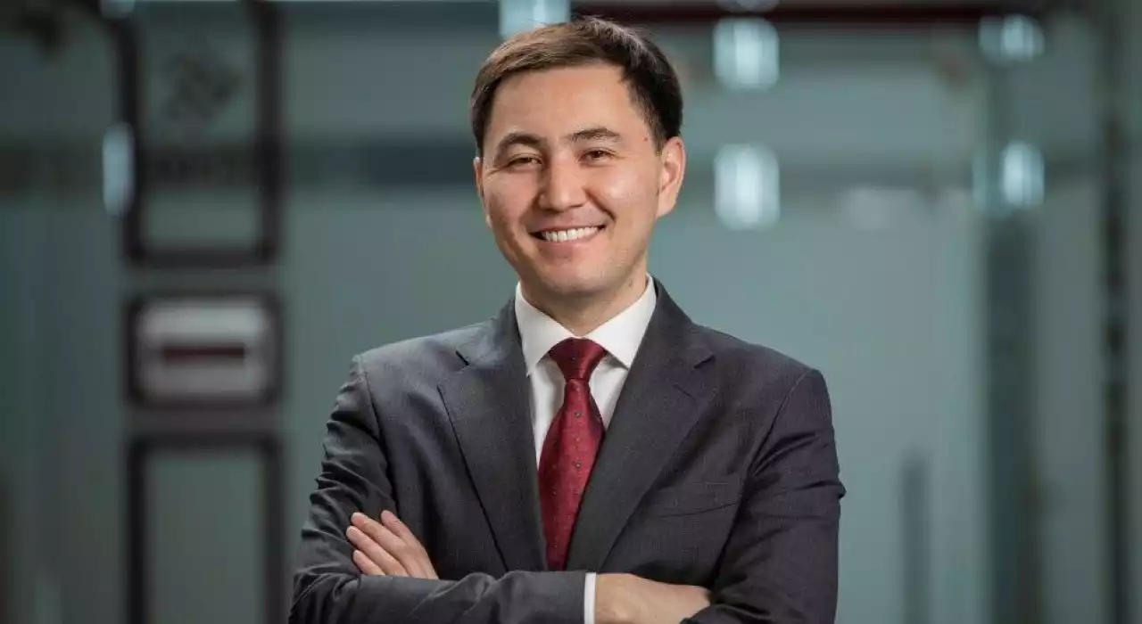 ҚСЗИ директоры: сауалнамаға қатысқан қазақстандықтардың басым көпшілігі Конституциялық реформаны қолдады