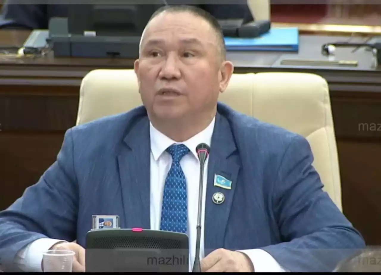 Әуесбаев: Жаңа Конституцияда Президент өкілеттілігі бір рет қана 7 жылдық мерзім бекітіледі