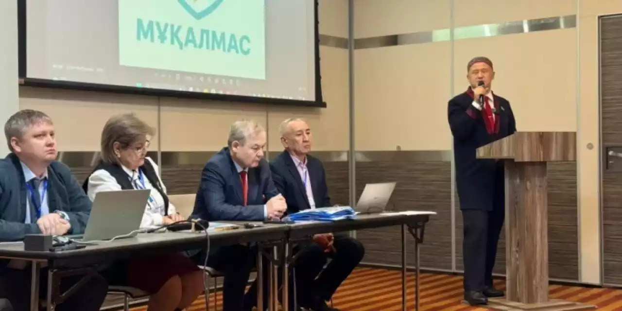 Тәуелсіз байқаушылар Құрылтай сайлауын талқылады