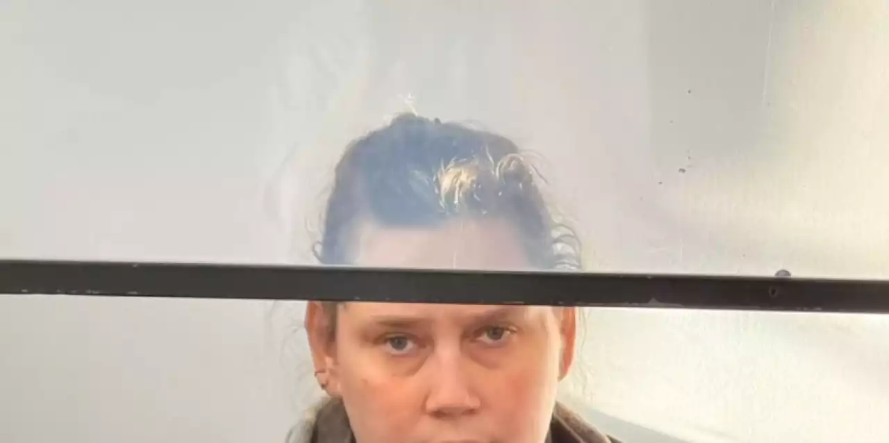 Ақтөбеде күйеуінің өліміне айыпталған әйел сот залынан босатылды