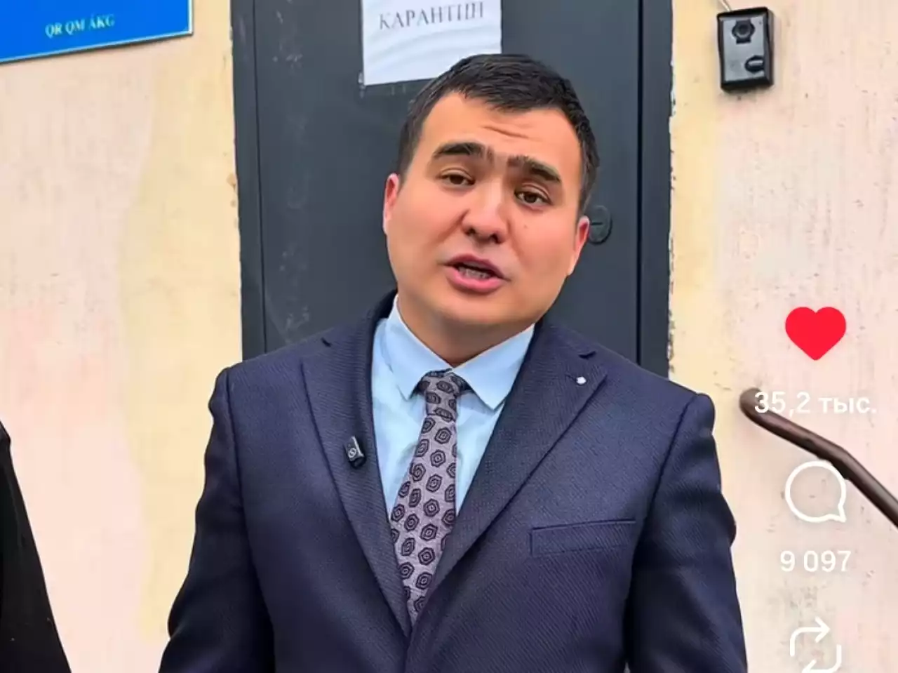 Адвокат Ғабит Өмірбек  Отарда әлімжеттік көрген сарбаз Есбол Қапардың қалай және кімнен озбырлық көргенін айтып берді