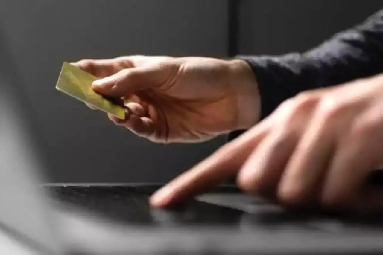 Түркістан облысында жасөспірім туысын тақырға отырғызды