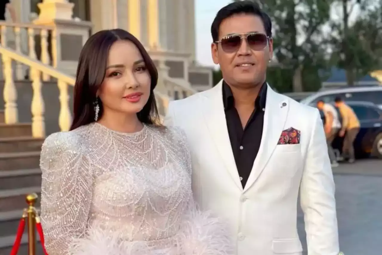 «Дубайға бармастай болған шығарсыздар»: Қазақстанға жеткен Жанболат пен Жазира қуаныштарын жасыра алмады