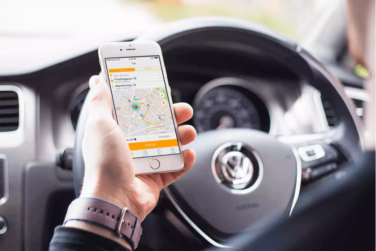 Оң жақ рөлді көліктерге шектеу: Қызылордада такси жүргізушілер наразылық білдірді